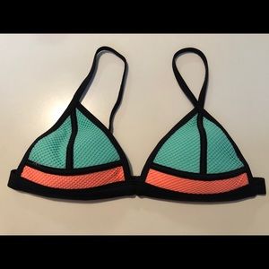TRIANGL Bikini Top